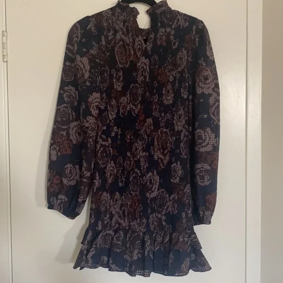 Zara dress - Picture 2 of 4